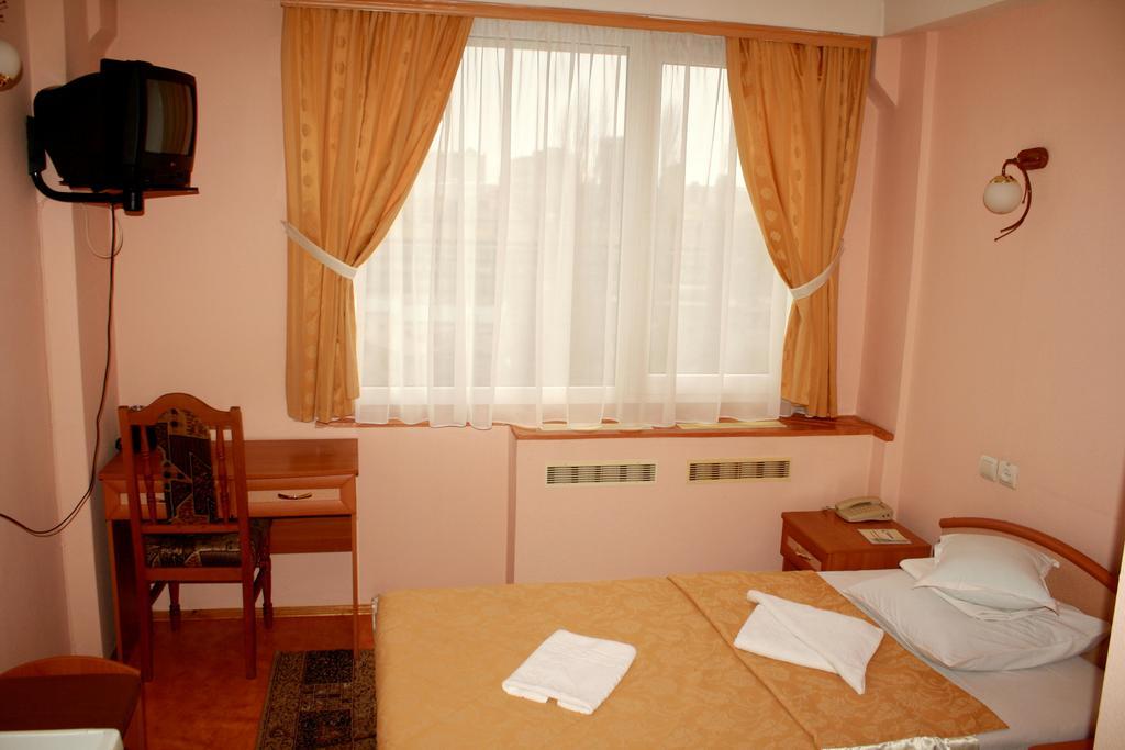 Druzhba Service Hotel Kyiv Quarto foto